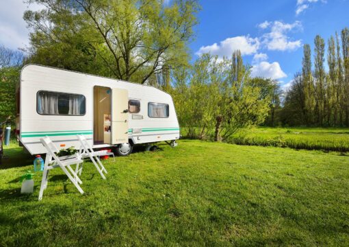 Pitch (electric) tent / caravane / mini camper