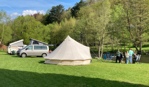 Tent pitch river bank (no electrics)