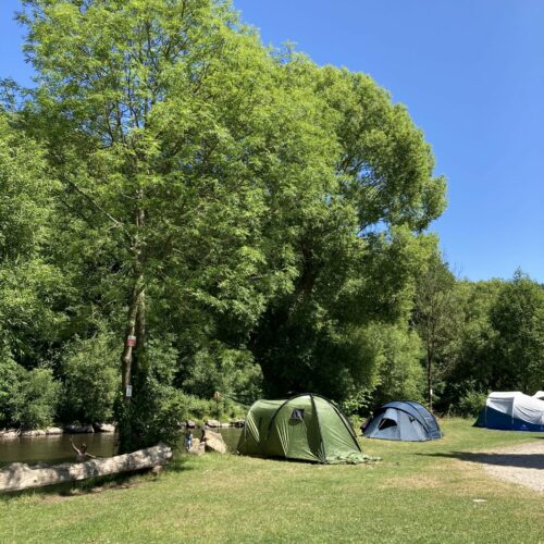 Tent pitch river bank (no electrics)