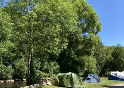 Tent pitch river bank (no electrics)